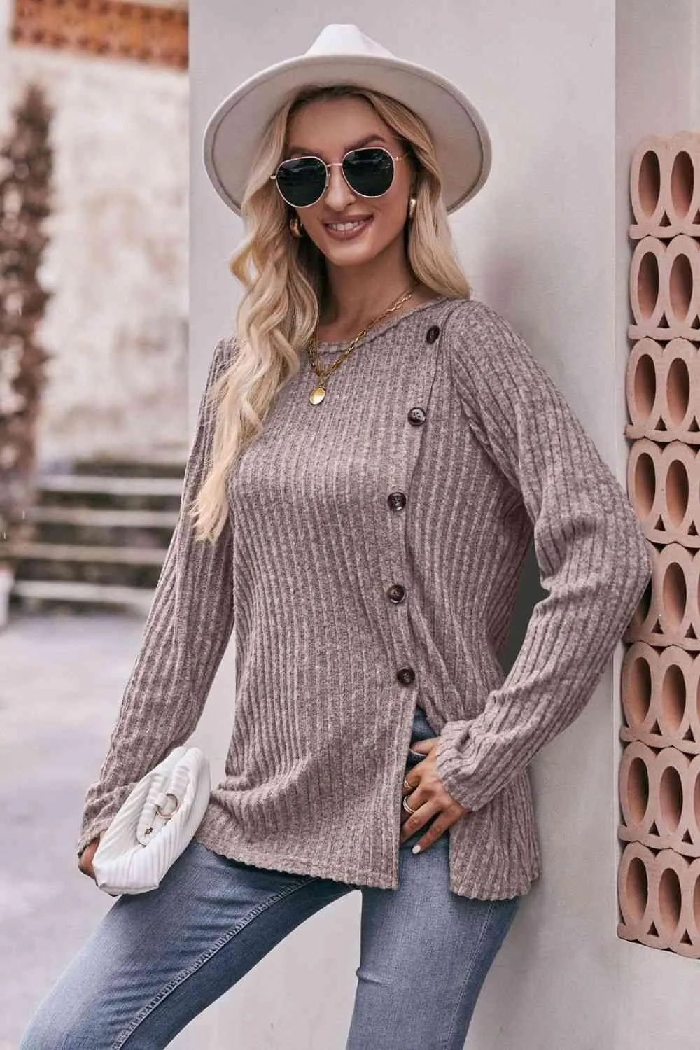 Ribbed Round Neck Buttoned Tee